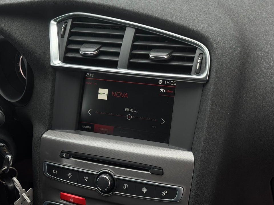 Citroën C4 1,6 BlueHDi 100 Feel 5d