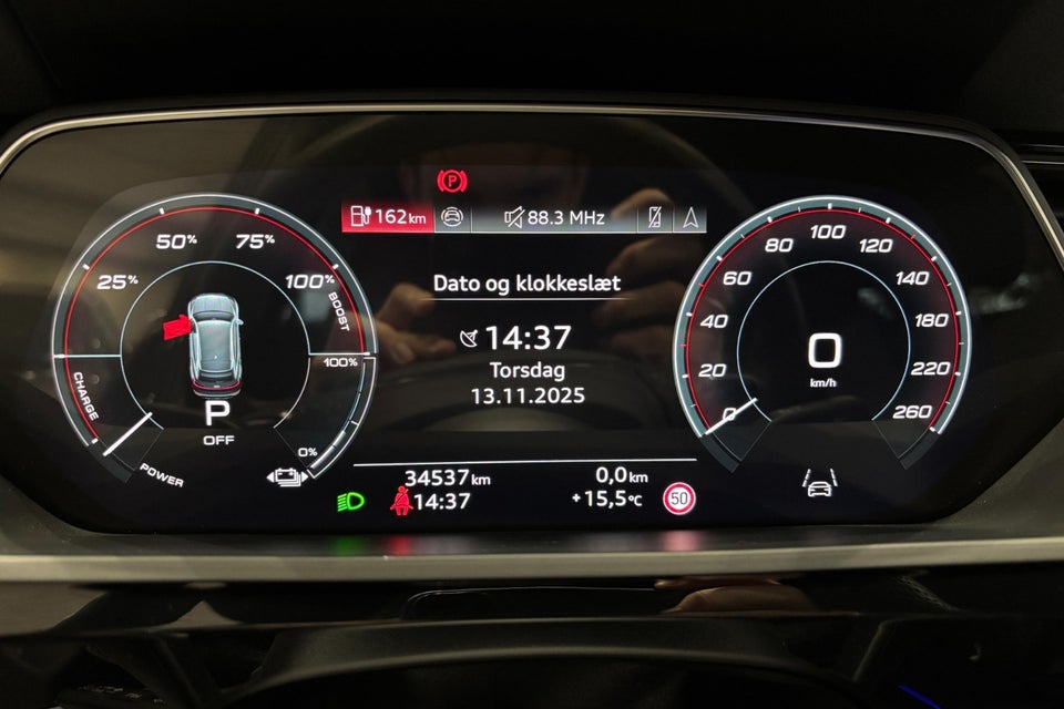 Audi Q8 e-tron 55 S-line quattro 5d