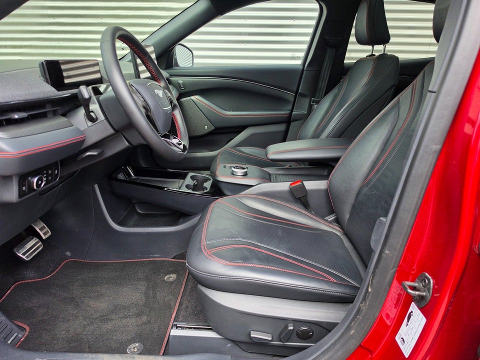 Ford Mustang Mach-E 91 Premium Extended Range AWD 5d