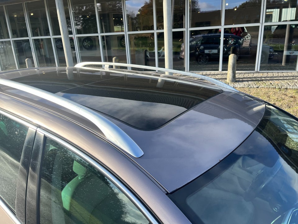 Skoda Superb 2,0 TDi 170 Elegance Combi DSG 5d