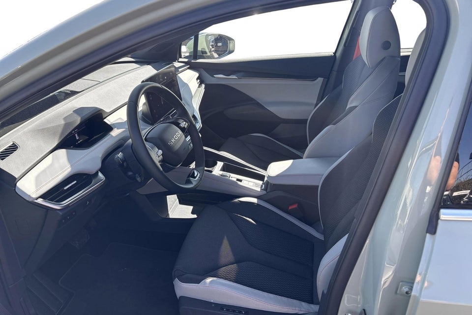 Skoda Elroq 85 iV Lodge 5d