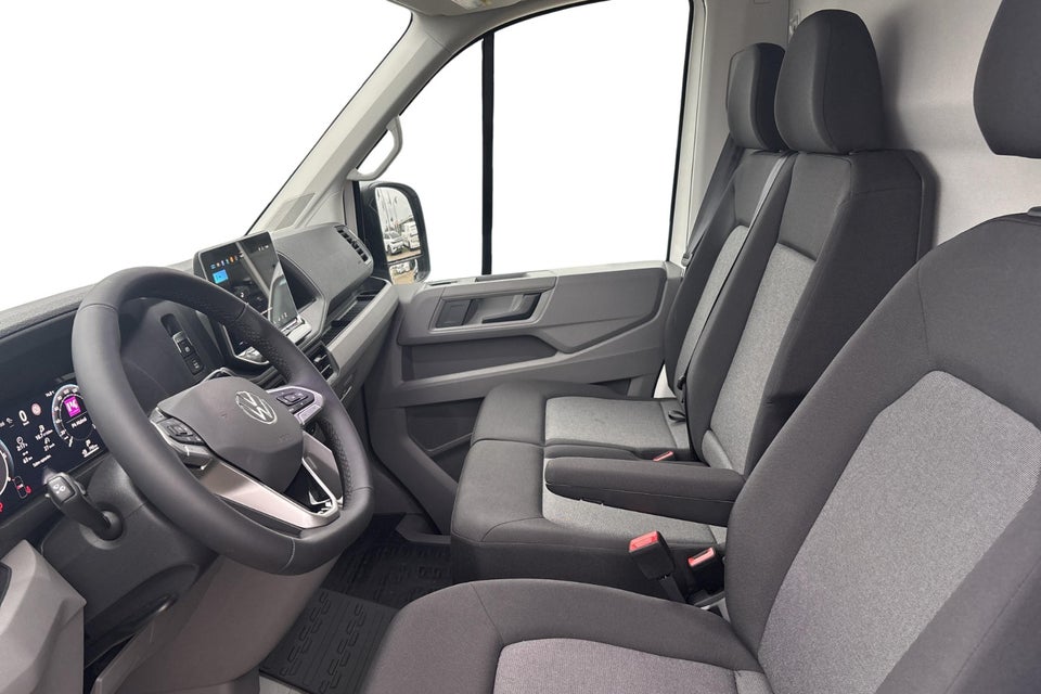 VW Crafter 35 2,0 TDi 140 Kassevogn L3H2 aut.