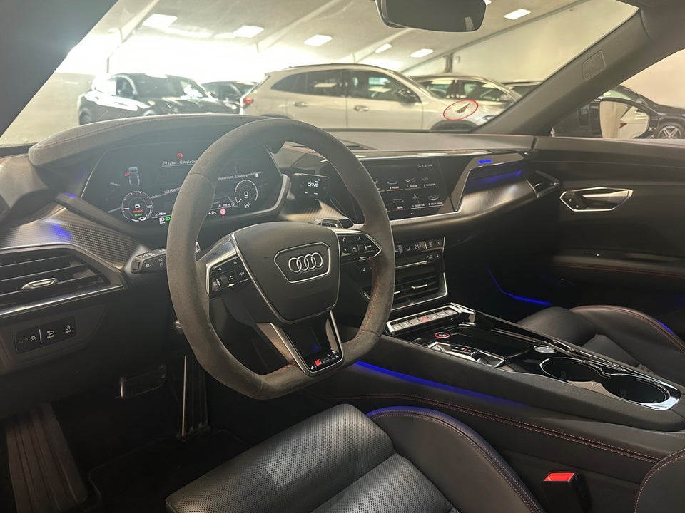 Audi RS e-tron GT quattro 4d