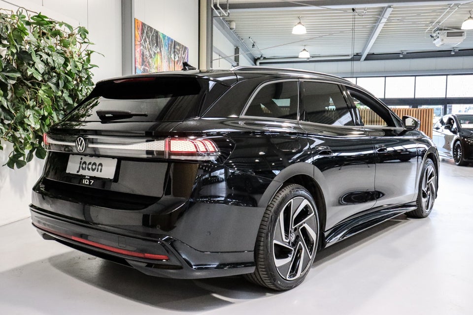 VW ID.7 77 Style Tourer 5d