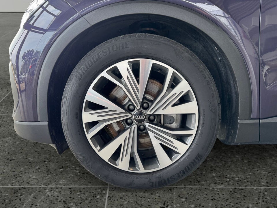 Audi Q4 e-tron 40  5d