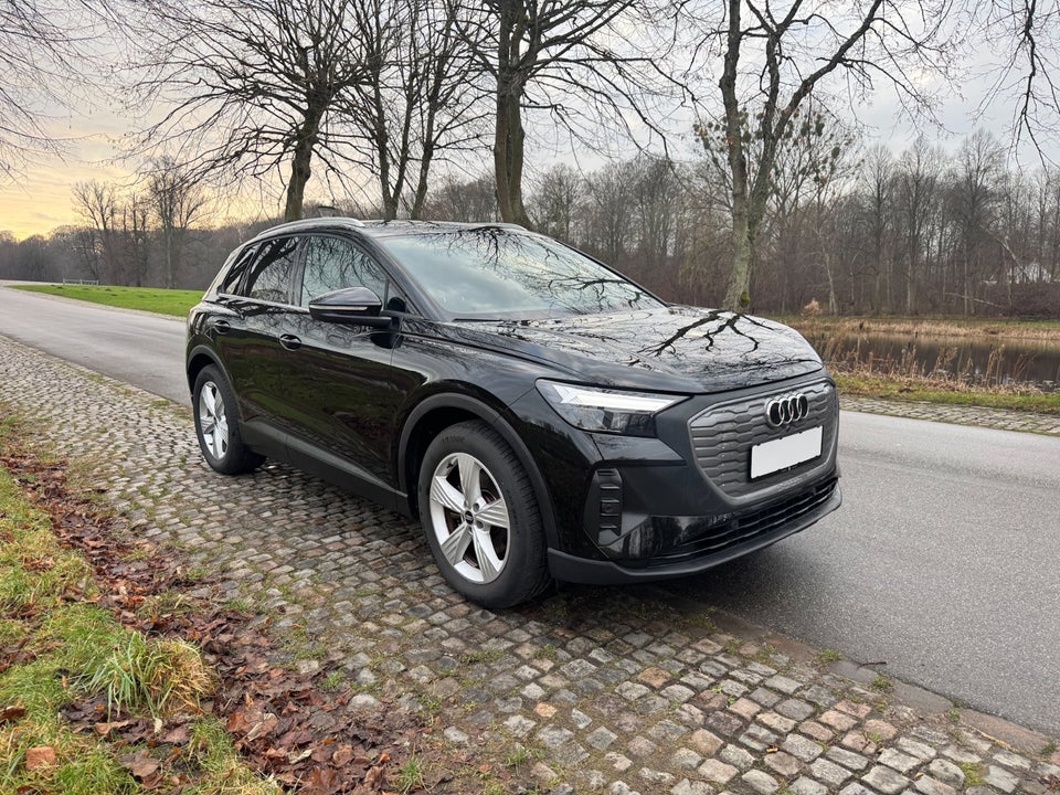 Audi Q4 e-tron 35  5d