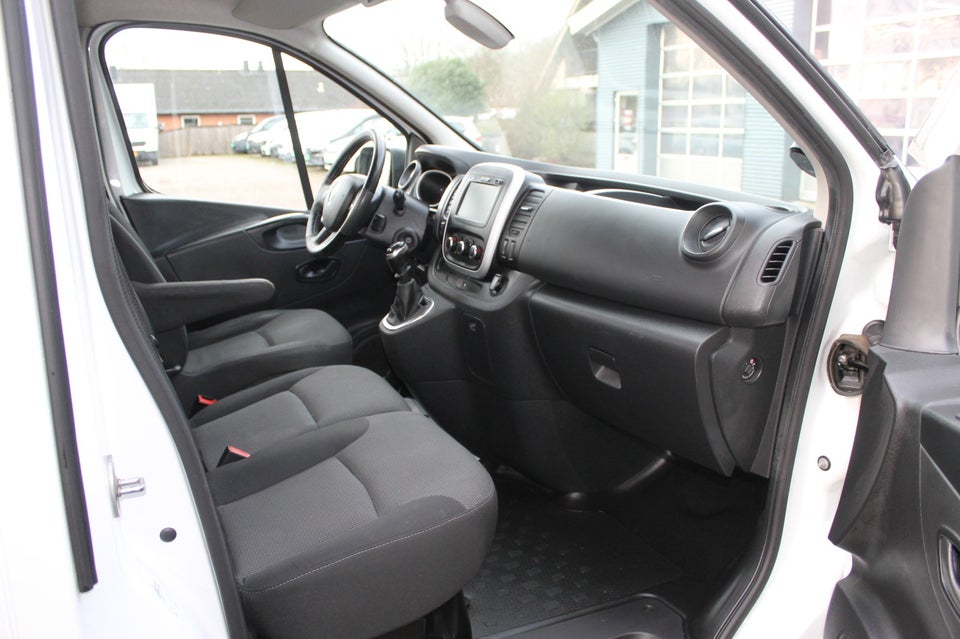 Renault Trafic T29 2,0 dCi 145 L2 Chassis