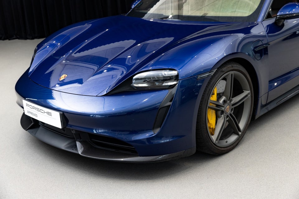 Porsche Taycan Turbo S Performance+  4d