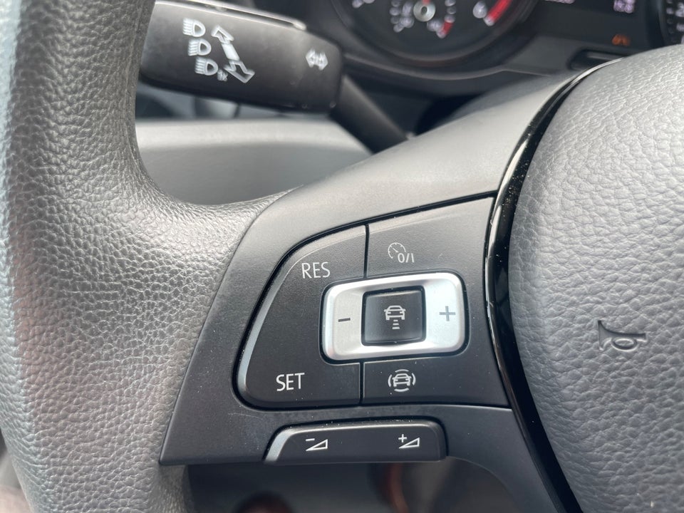 VW Crafter 35 2,0 TDi 177 Kassevogn L3H3 aut.