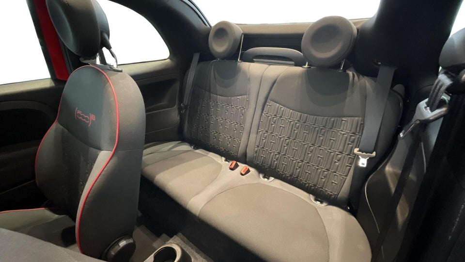 Fiat 500C 1,0 Hybrid (RED) 2d