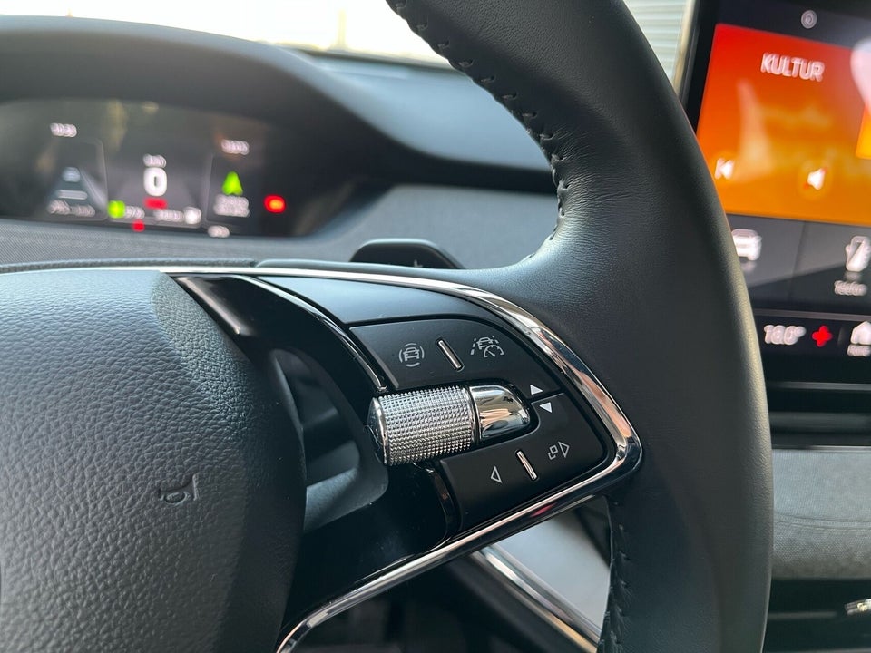 Skoda Enyaq 80 iV Suite 5d