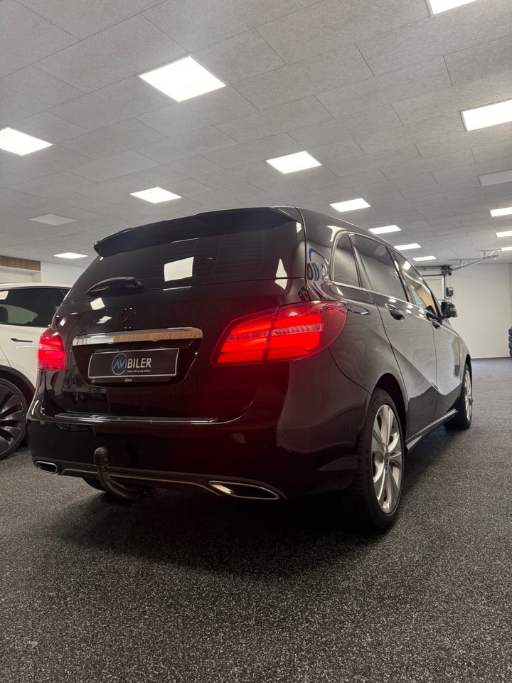 Mercedes B200 d 2,2 Business aut. 5d
