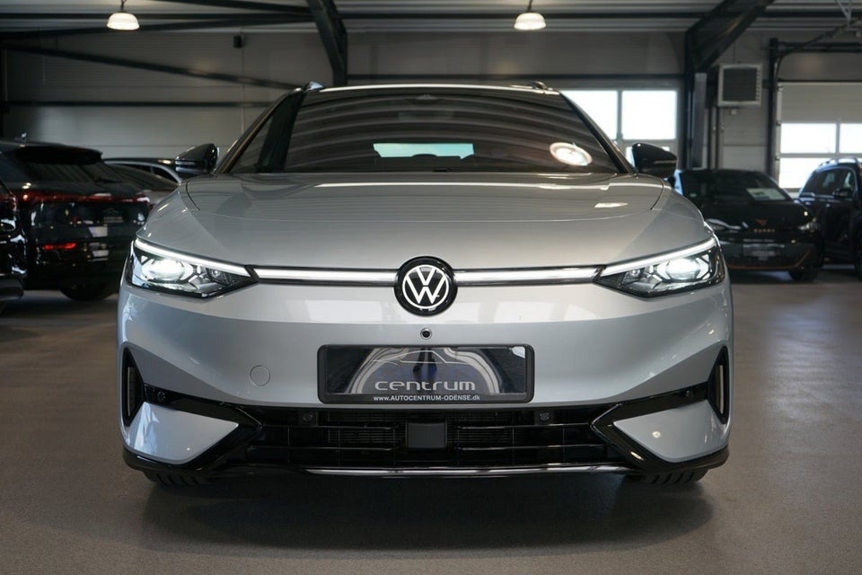 VW ID.7 86 Style S Tourer 5d
