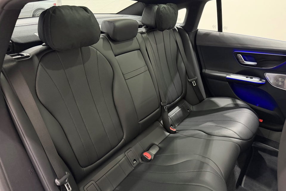 Mercedes EQE300 Avantgarde 4d