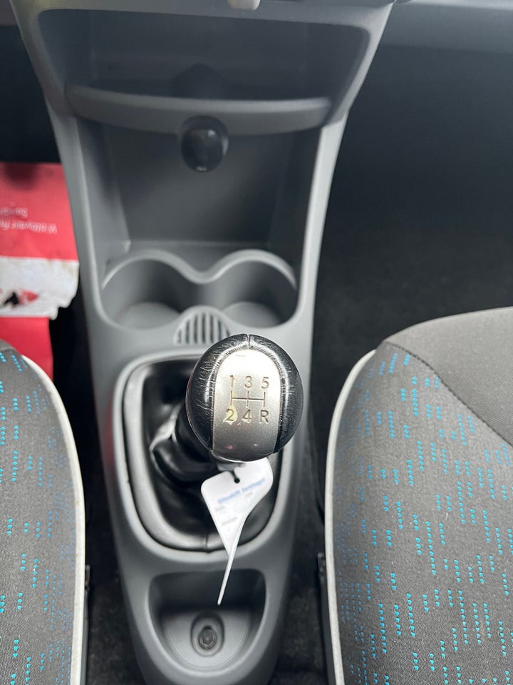 Peugeot 107 1,0 SE 5d