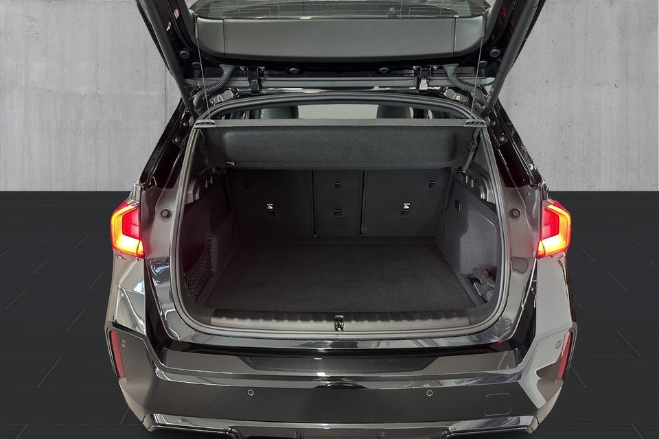 BMW iX1 eDrive20 M-Sport Pro 5d