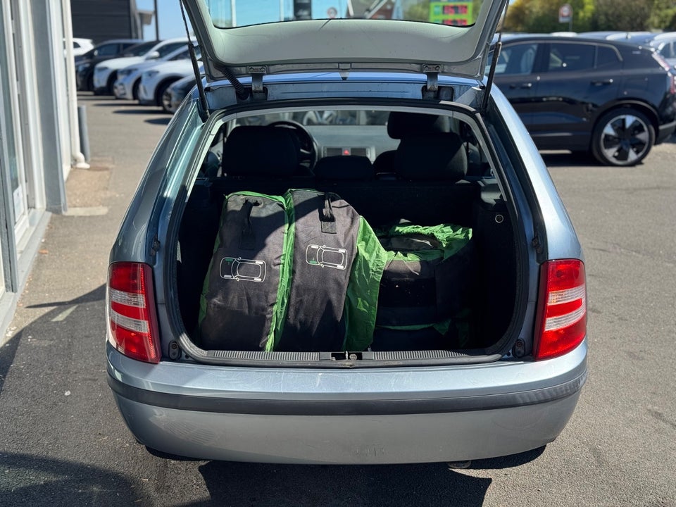 Skoda Fabia 1,2 12V Ambiente Combi 5d