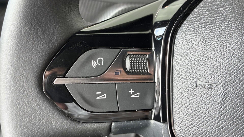 Peugeot e-2008 54 Allure 5d