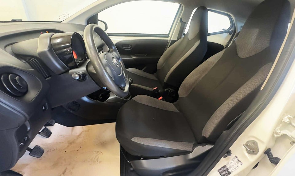 Toyota Aygo 1,0 VVT-i T2 5d