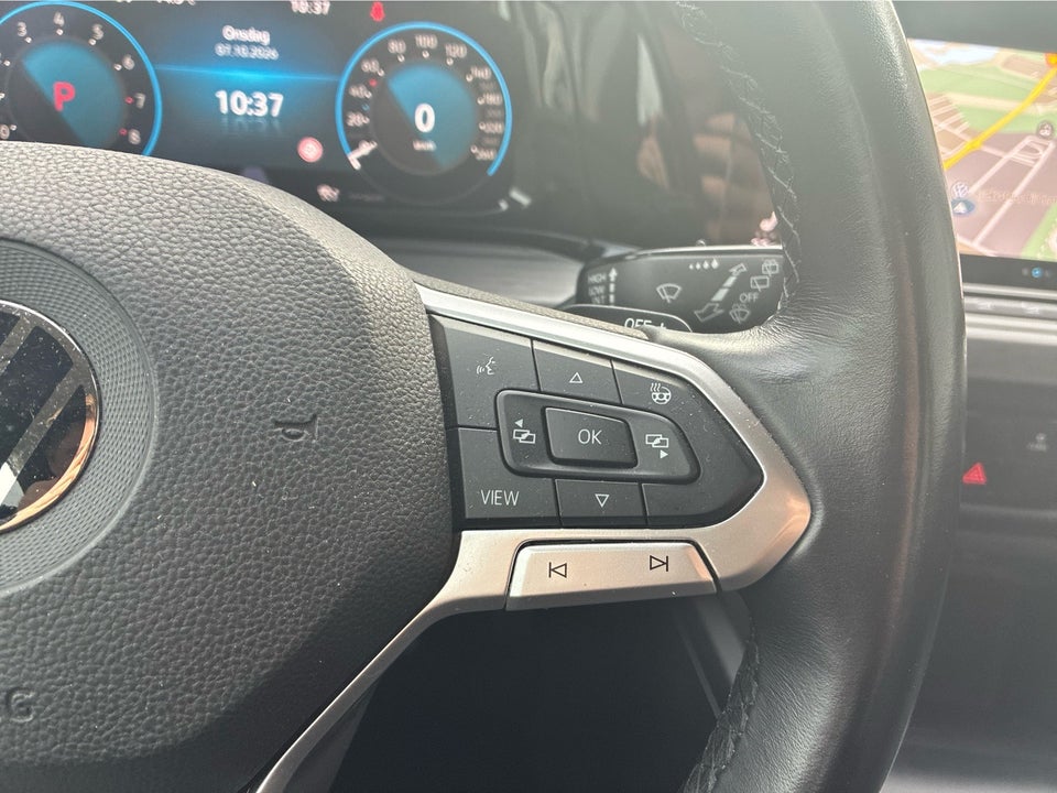 VW Golf VIII 1,5 eTSi 150 Life DSG 5d