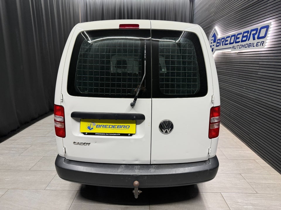 VW Caddy Maxi 1,6 TDi 102 DSG BMT Van 4d