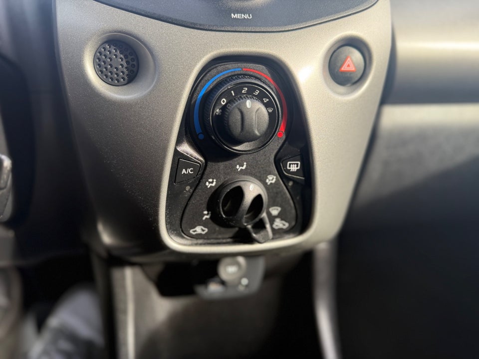 Peugeot 108 1,0 e-VTi 69 Access 5d