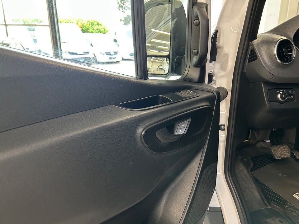 Mercedes Sprinter 317 2,0 CDi A2 Kassevogn PRO RWD