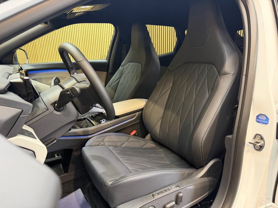 Ford Capri 79 Premium Extended Range AWD 5d