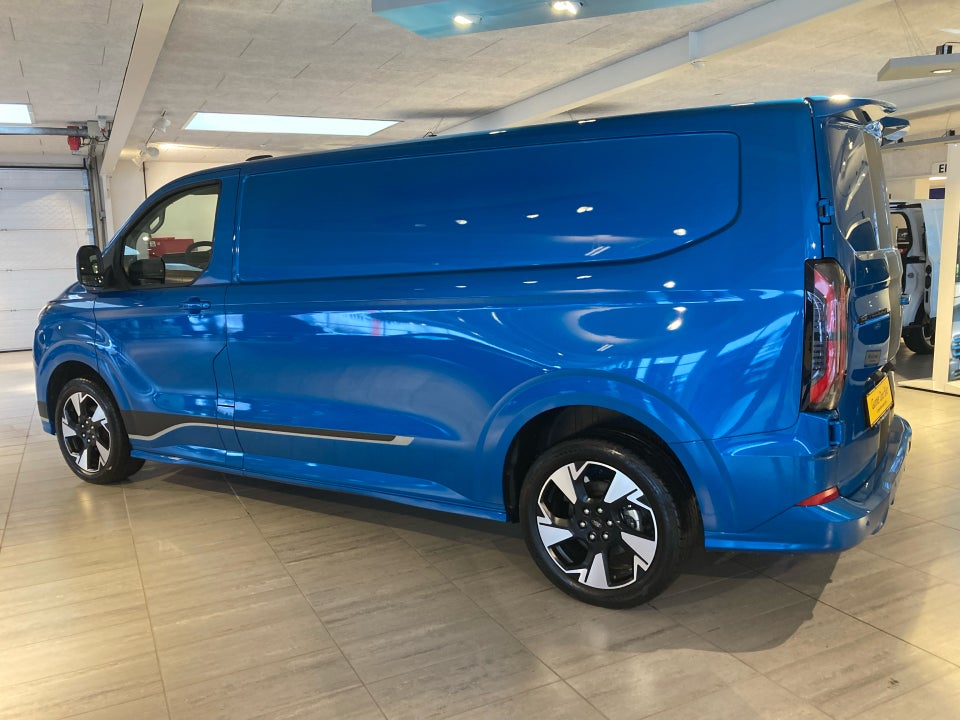 Ford E-Transit Custom 340L 64 Sport