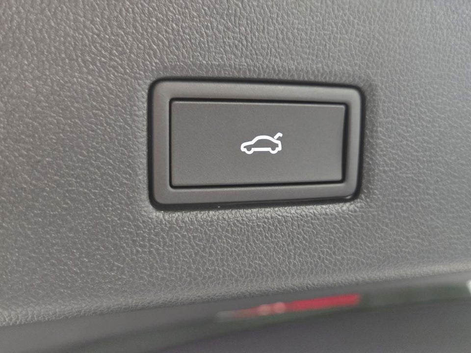 Ford Explorer 82 Premium Extended Range Van 5d