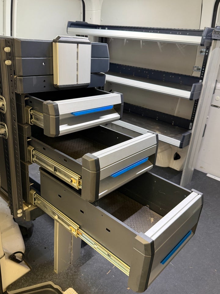 VW Transporter 2,0 TDi 150 Kassevogn DSG kort