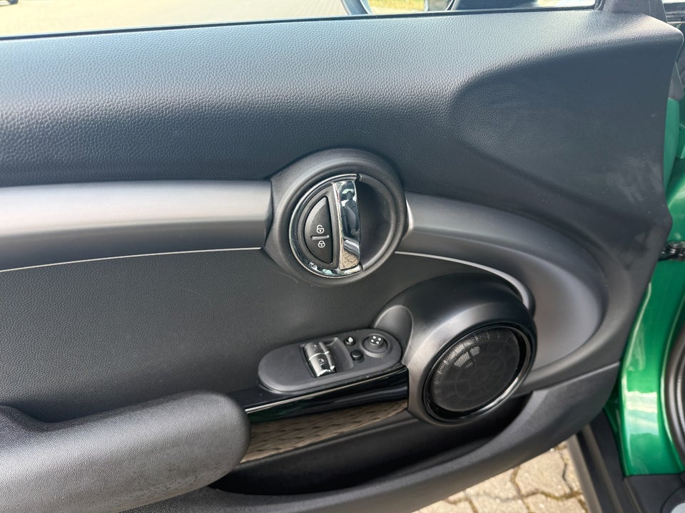 MINI Cooper SE Maximise 3d