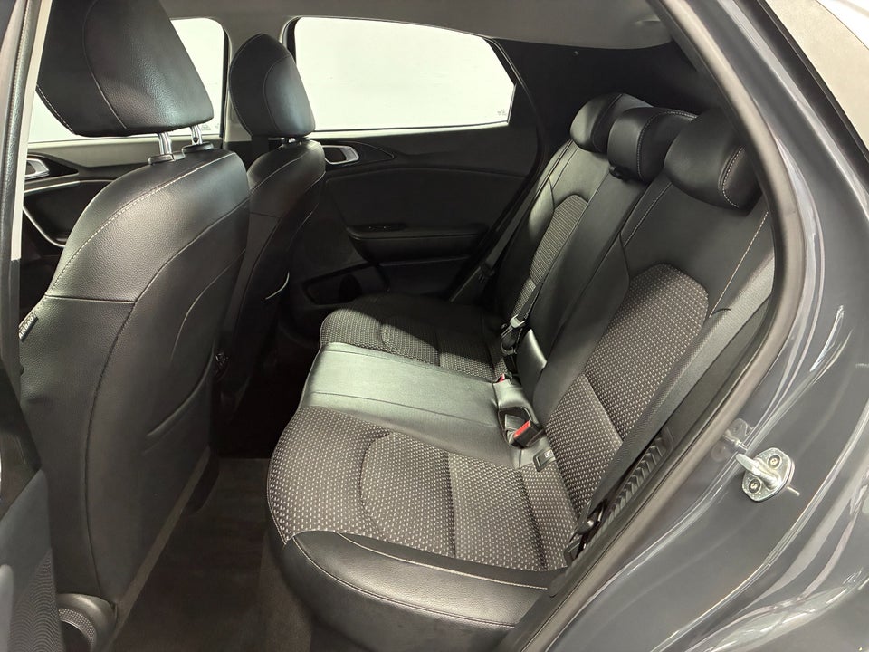 Kia XCeed 1,6 PHEV Upgrade DCT 5d