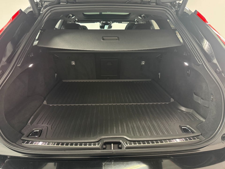 Volvo V90 2,0 T6 ReCharge Ultimate Dark aut. AWD 5d