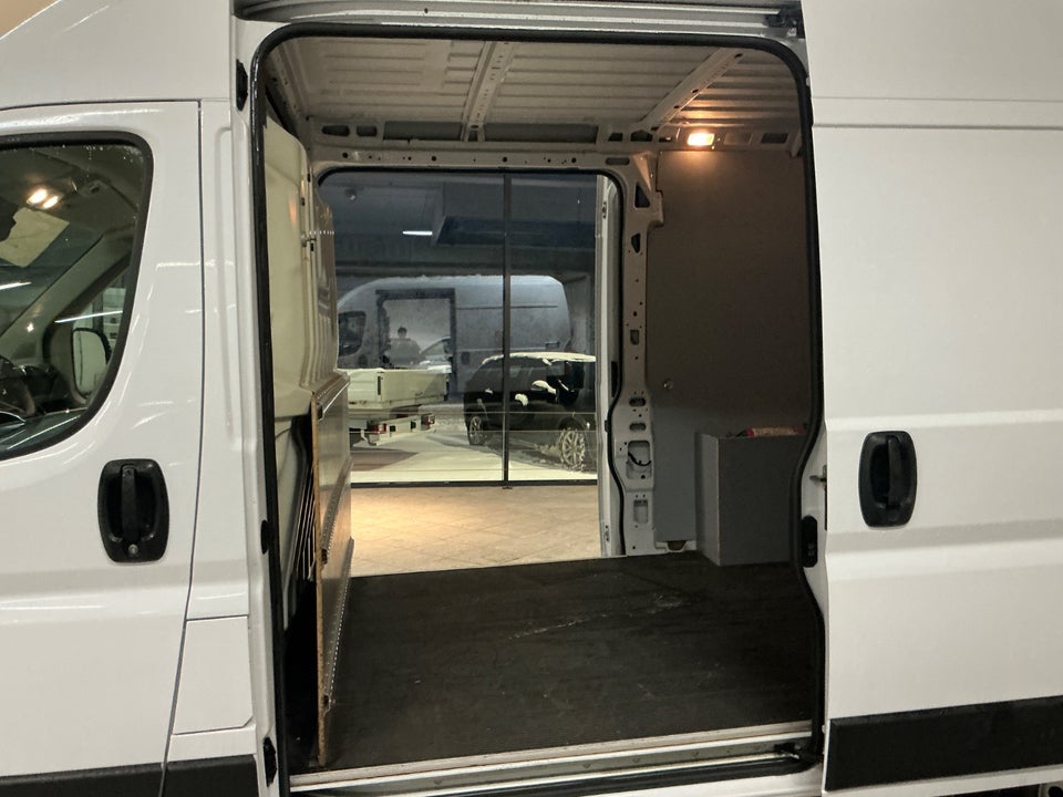 Fiat Ducato 35 Maxi 2,2 MJT 140 Kassevogn L2H2 Pro aut.