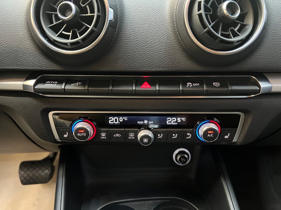 Audi A3 1,4 e-tron Sportback S-tr. 5d