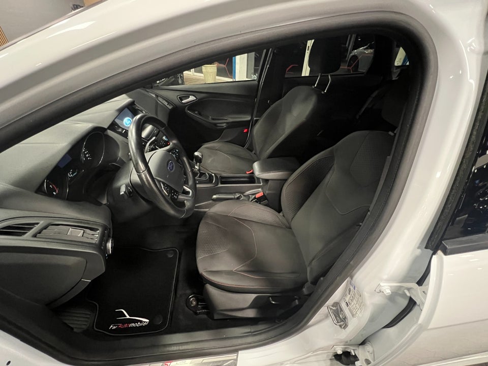 Ford Focus 1,0 SCTi 125 ST-Line+ stc. 5d