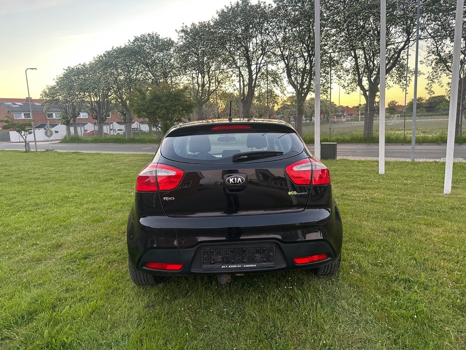 Kia Rio 1,2 CVVT Limited 5d