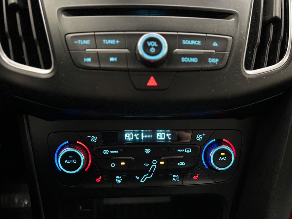 Ford Focus 1,0 SCTi 100 Titanium stc. 5d