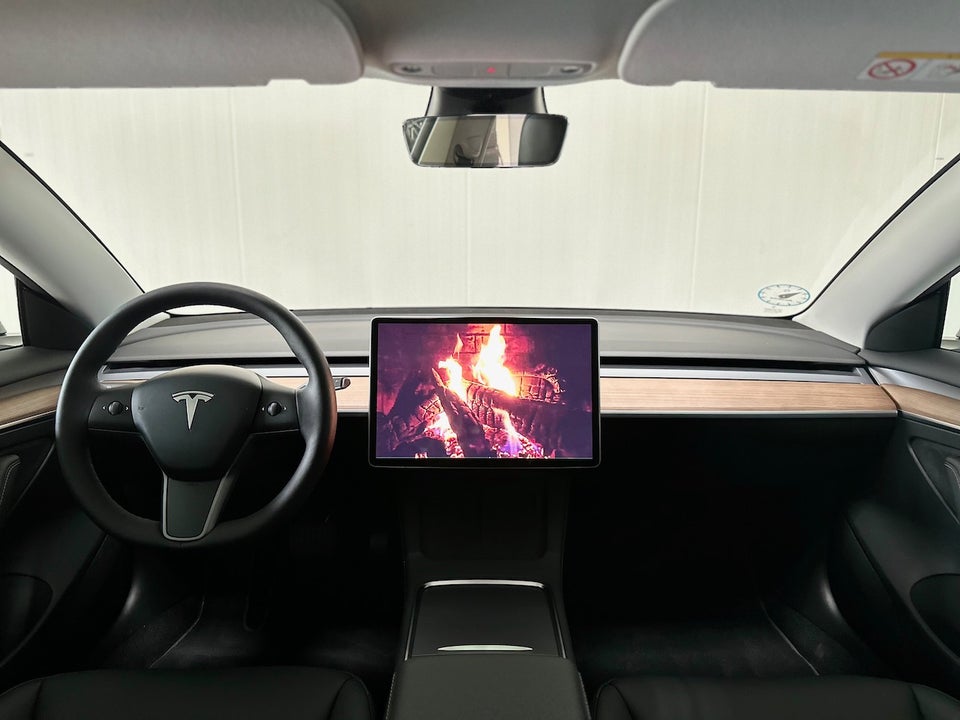 Tesla Model 3 RWD 4d