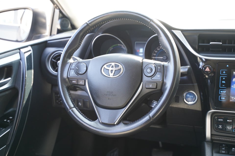 Toyota Auris 1,8 Hybrid H2 Selected Touring Sports CVT 5d