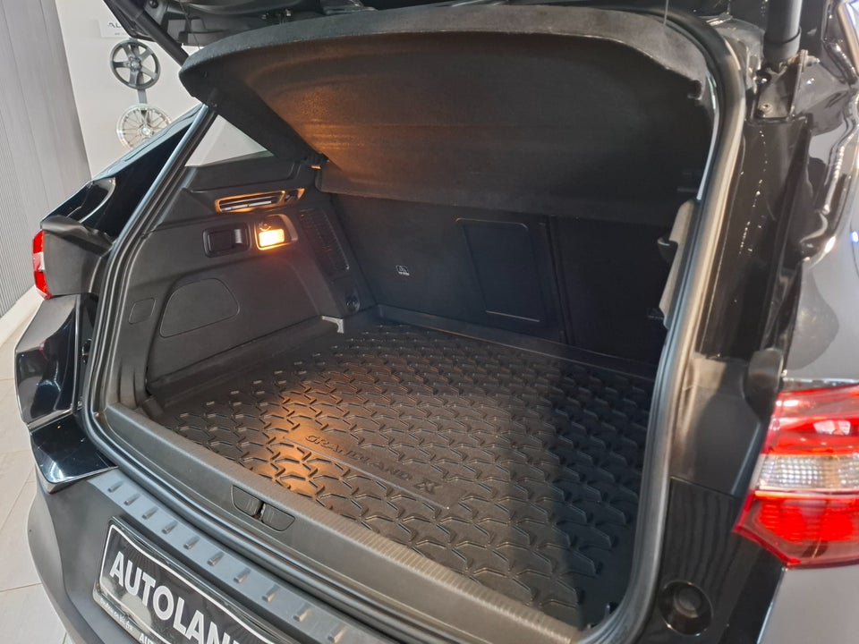 Opel Grandland X 1,6 Hybrid Ultimate aut. 5d