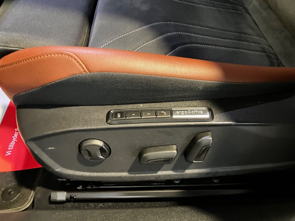 VW ID.4 77 Pro Performance Tech 5d