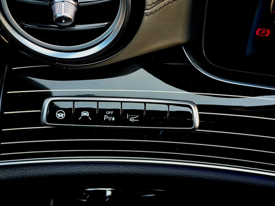 Mercedes E350 d 3,0 AMG Line stc. aut. 4Matic 5d