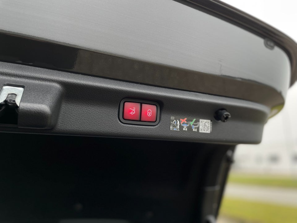 Mercedes EQE350 AMG Line 4d