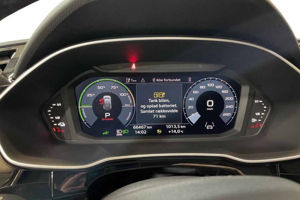 Audi Q3 45 TFSi e Attitude plus Sportback S-tr. 5d