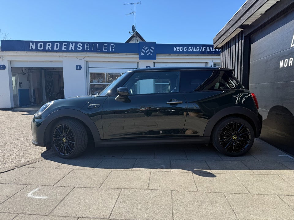 MINI Cooper SE Resolute Edition 3d