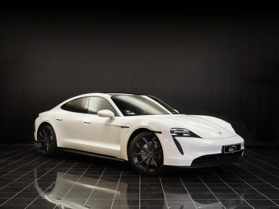 Porsche Taycan Performance+ 4d