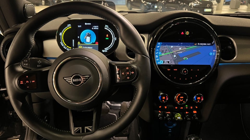 MINI Cooper SE Maximise 3d