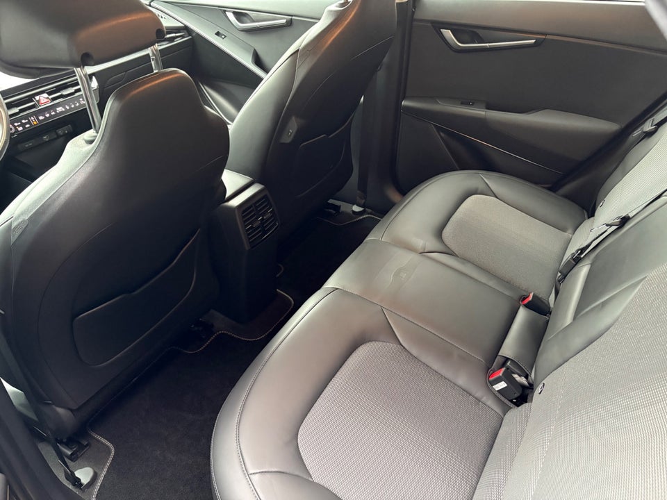 Kia Niro 64 EV Vision 5d